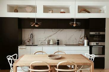 شقق خاصة سياحية Appartement Biarritz Hypercentre Calme, Plage à 350m