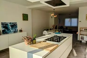 آپارتمان‌های توریست‌ها House 45