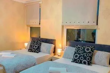 ツーリストアパートメント Manchester Old Trafford Apartment