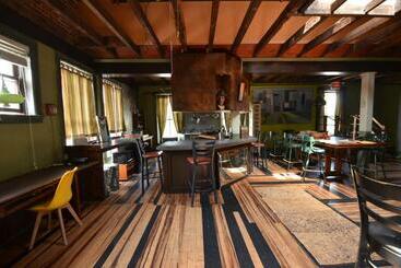 Turist apartmanları Michie Hostel