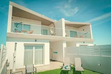 ツーリストアパートメント Wayra Lodge [samay] A Different Sunset Every Day