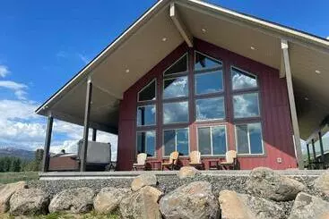 ツーリストアパートメント 3505 Joseph Dr Cabin With Breathtaking Views, 30 Miles To Yellowstone