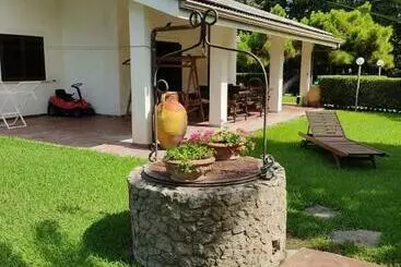 ツーリストアパートメント Villa Le Due Sorelle