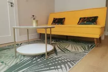 ツーリストアパートメント 360 Town Stay Apartments & Studios