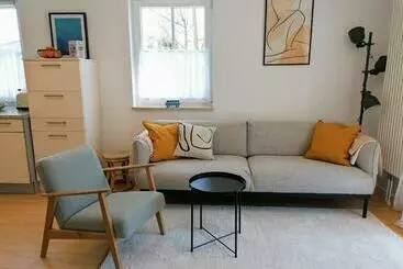 ツーリストアパートメント Ferienwohnung M32 Linde