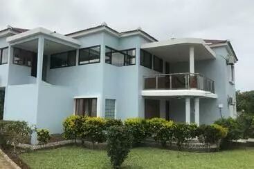 ツーリストアパートメント Praia De Bilene Residencial