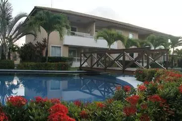 ツーリストアパートメント Guarajuba Village De Alexandre. Praia E Piscina!