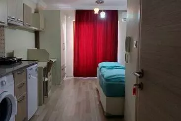 Turist apartmanları Amazing Studio Apartments Close To The Center