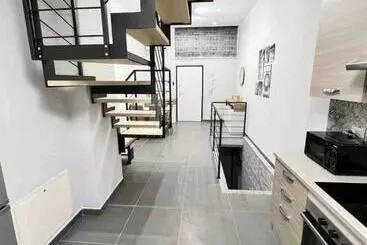 Appartamenti turistici Pregevole Duplex A 1 Minuto Dalla Metro