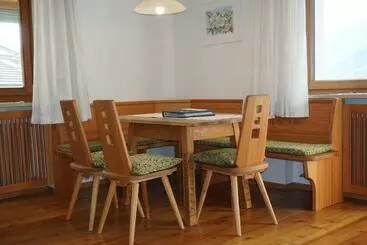 ツーリストアパートメント Waalhof Ferienwohnung Apfelblüte