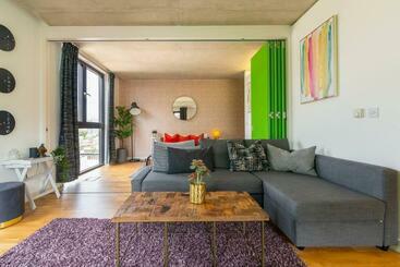 游客公寓 Beautiful Canal Facing Apartment