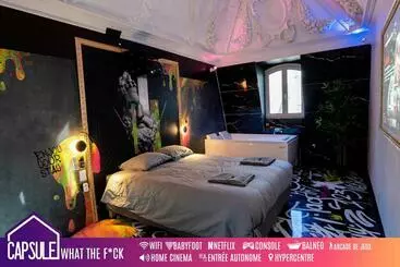 ツーリストアパートメント Capsule Art Déco   Jacuzzi   Netflix   Home Cinéma   Arcade De Jeux & Nintendo Switch   2 Chambres