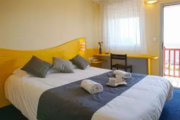 Отель Couett  Saint Jean D Angély