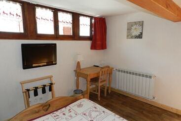 בית מלון כפרי Arolla