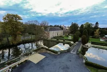 Hotel Chateau De Quesmy