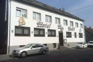 Dolfi Hotel & Restaurant