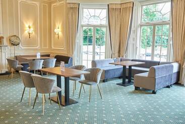 ホテル Phyllis Court Members Club