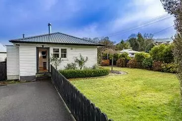 ツーリストアパートメント The Fantail Ohakune Holiday Cottage