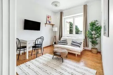 آپارتمان‌های توریست‌ها Wehost Colorful Studio Next To Park Puijonpuistikko In Vallila Neighborhood