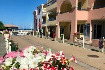 Turistihuoneistot Appartement Centre Ville Avec Piscine Rooftop