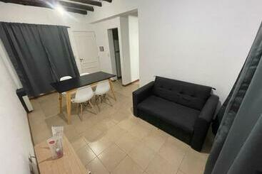 ツーリストアパートメント Departamento Fco Moyano, 6ta Seccion. Amueblado
