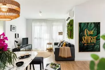 Turistihuoneistot Avanti Luz De Sevilla, Hazte Un Regalo Y Disfrutalo