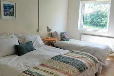 旅馆 Y Doc At World Horizons Community Hub