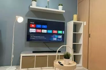 アパートホテル 1 Br Cozy Modern Style Condo With Balcony & 5 Star Amenities At Wind Residences