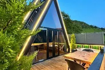 تختخواب و صبحانه Vadiyebak Bungalov