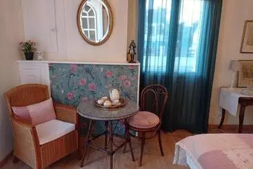 Aamiaismajoitus (B&B) Chez Lili