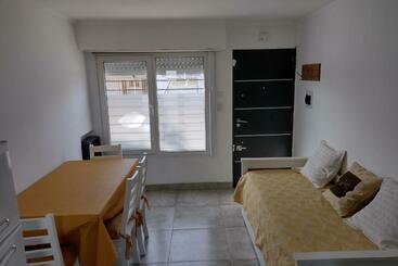 Turistihuoneistot Serrano 8