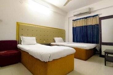 هتل White Rose Suites Ltd