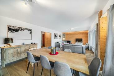 Ferienwohnungen In The Heart Of Crans, Fireplace And Parking