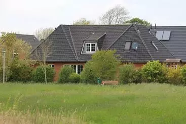 ツーリストアパートメント Haus Schwalbennest