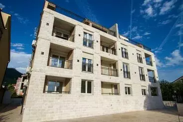 آپارتمان‌های توریست‌ها Lux Apartments Djurovic Tivat