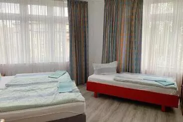 בית מלון כפרי Birkenwerder