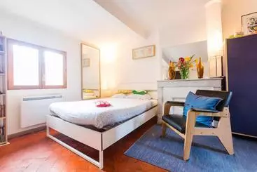 Appartement Precheurs Studios