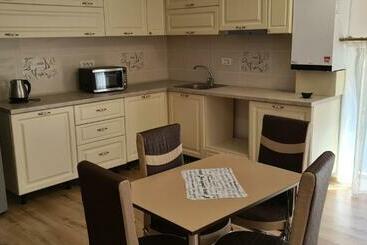 公寓式酒店  Perla