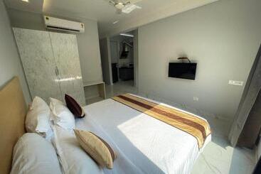 Aparthotel The Empire Villa,cyber City, Gurgaon