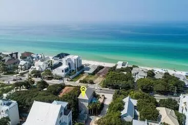 Turistihuoneistot Camellia House