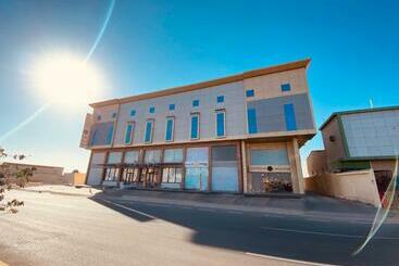 아파트호텔 فلورز سويتس