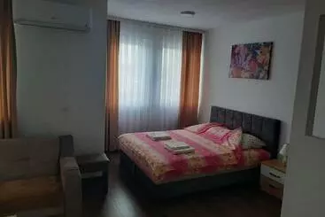 تختخواب و صبحانه Vila Centar Mb