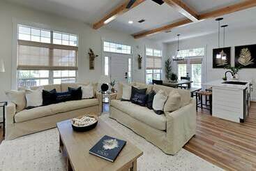 דירות לתיירים Wood Beach Retreat