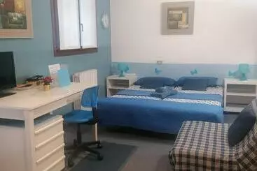 Pensió La Casa Blu  Forum Di Assago, Humanitas, Milanofiori, Ieo