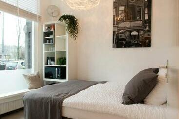 膳宿费 Lovely Small Apartment In  De Pijp