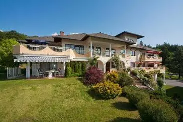 Aparthotel Claudia