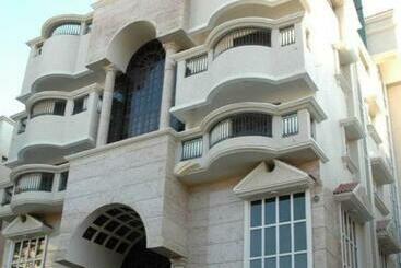 هاستل Itis Suites