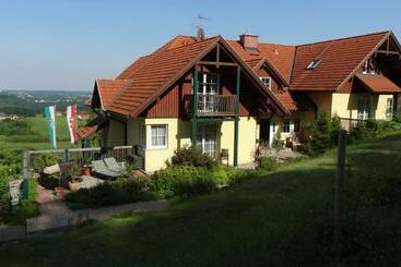 Pension Dreiländerblick
