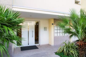 דירות לתיירים Minusio Apartment By Quokka 360   Bright And Modern Flat With Balcony