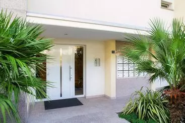 Apartaments turístics Minusio Apartment By Quokka 360   Bright And Modern Flat With Balcony